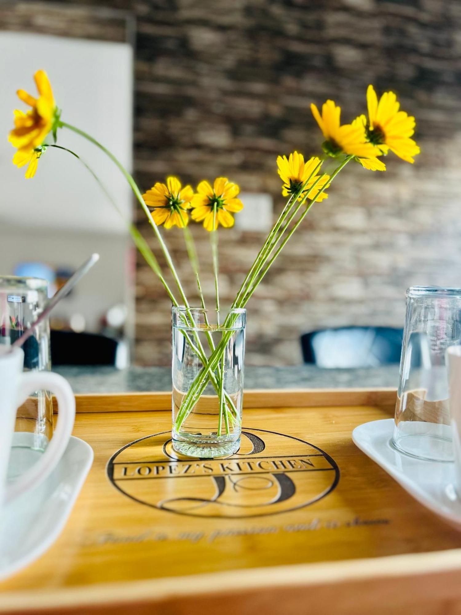 Skyfly Bed & Breakfast Manzini Bagian luar foto
