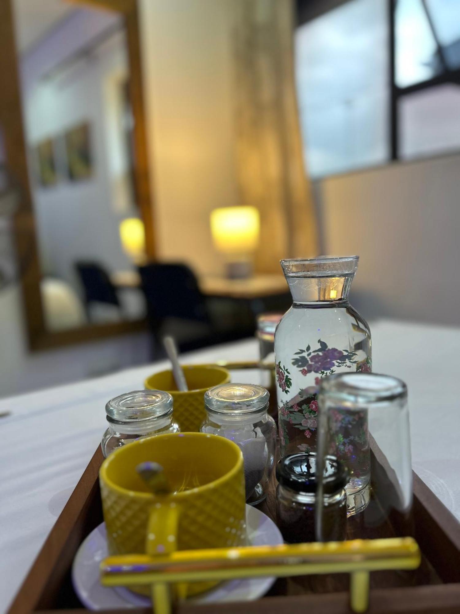 Skyfly Bed & Breakfast Manzini Bagian luar foto